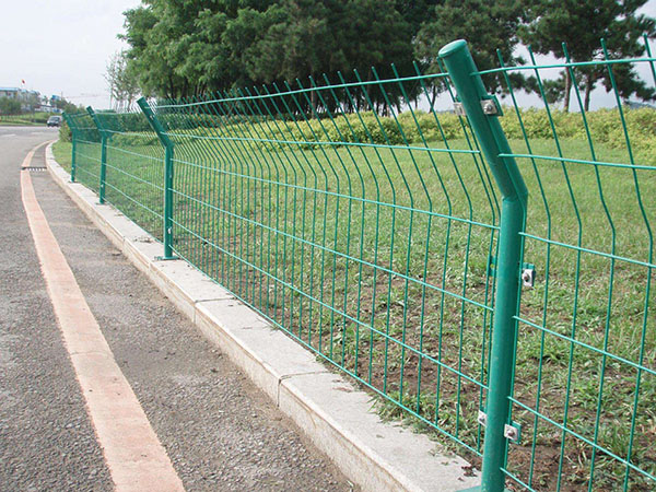 公路双边丝护栏案例图片2